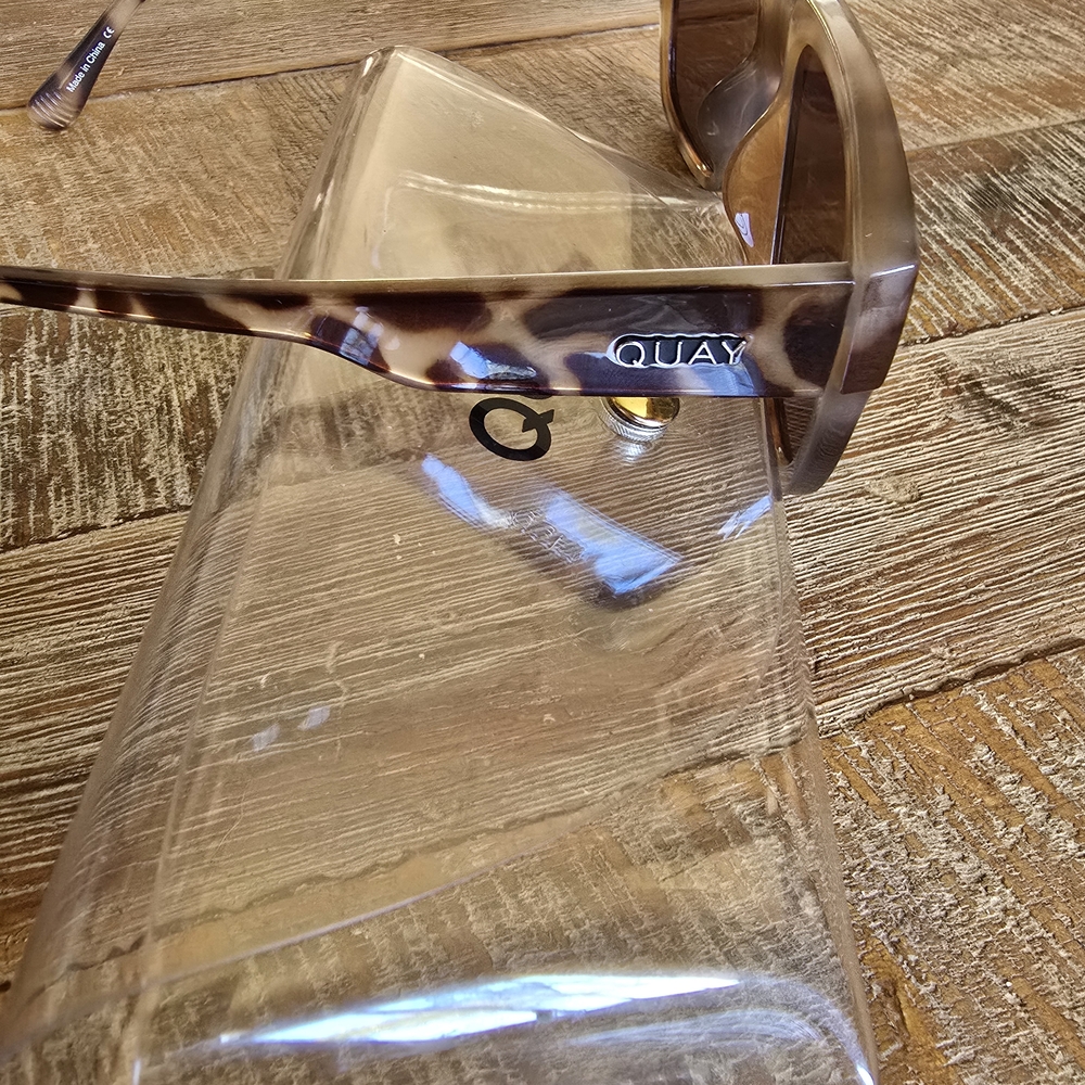Quay Tortoiseshell Square Sunglasses - Picture 2 of 5